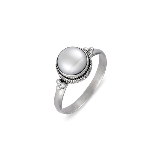 Sterling silver detailed basket and freshwater pearl ring